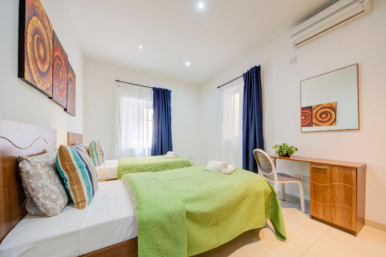 St Julians 2 Bedroom Apartment With Commanding Seaviews By Shortletsmalta Saint Julian's Bagian luar foto